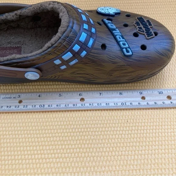 Star Wars™ x Crocs Classic Lined Chewbacca Clog - Brown - J-6 Child (11 inches ) - Picture 8 of 8